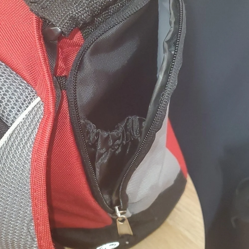 Athletic Works Messenger Bag with shoulder strap